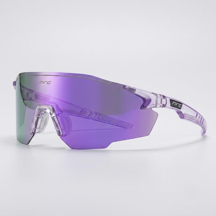 Sports sunglasses with polarized lenses – UV400 protection