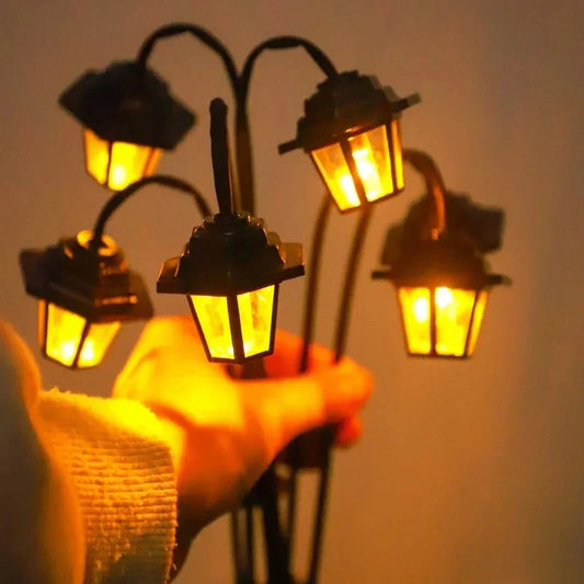 Retro Solar Garden Lantern with 6 LED Lights
